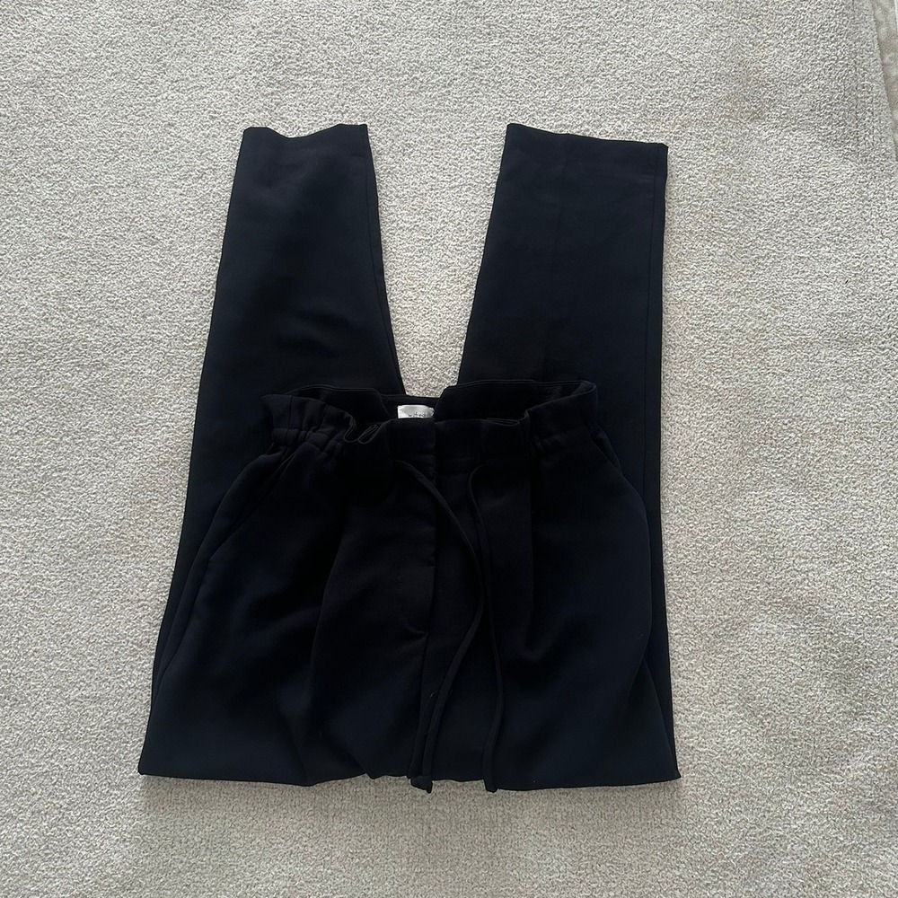 Aritzia Wilfred Plentiful Pant size small in black